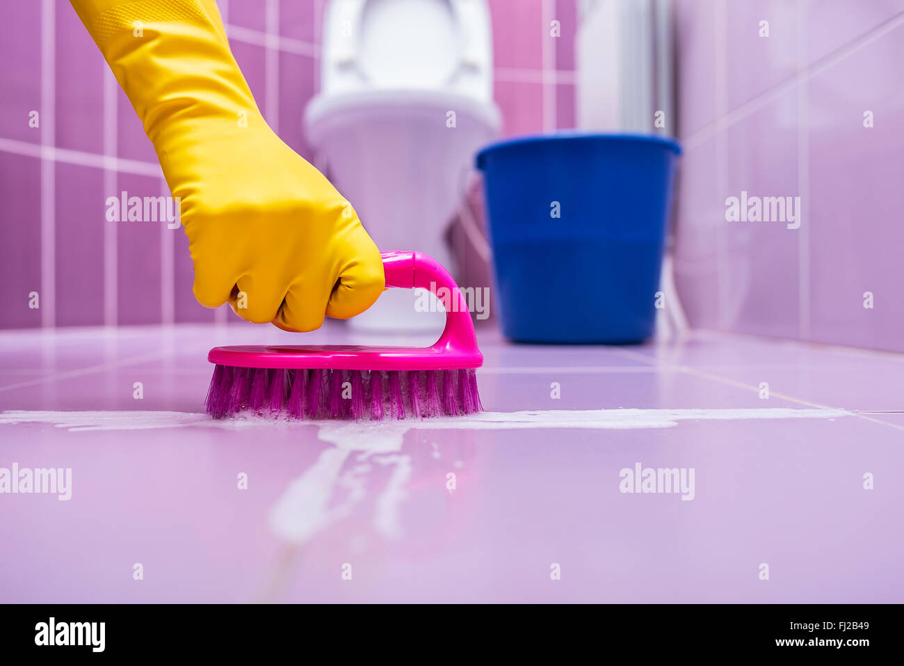 Domestic cleaner hires stock photography and images Alamy