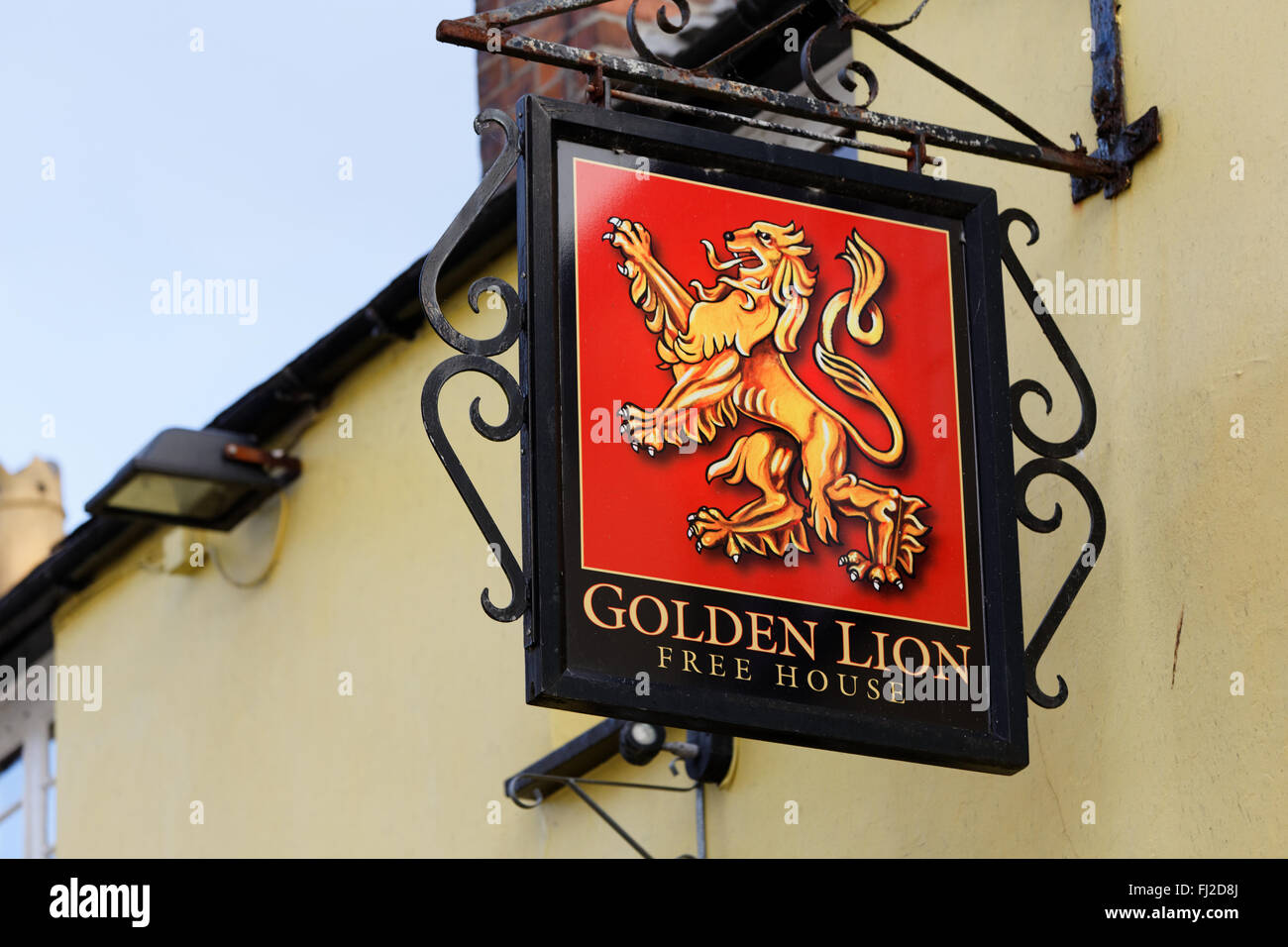 Golden Lion, free house in Padstow, Cornwall, UK. Stock Photo