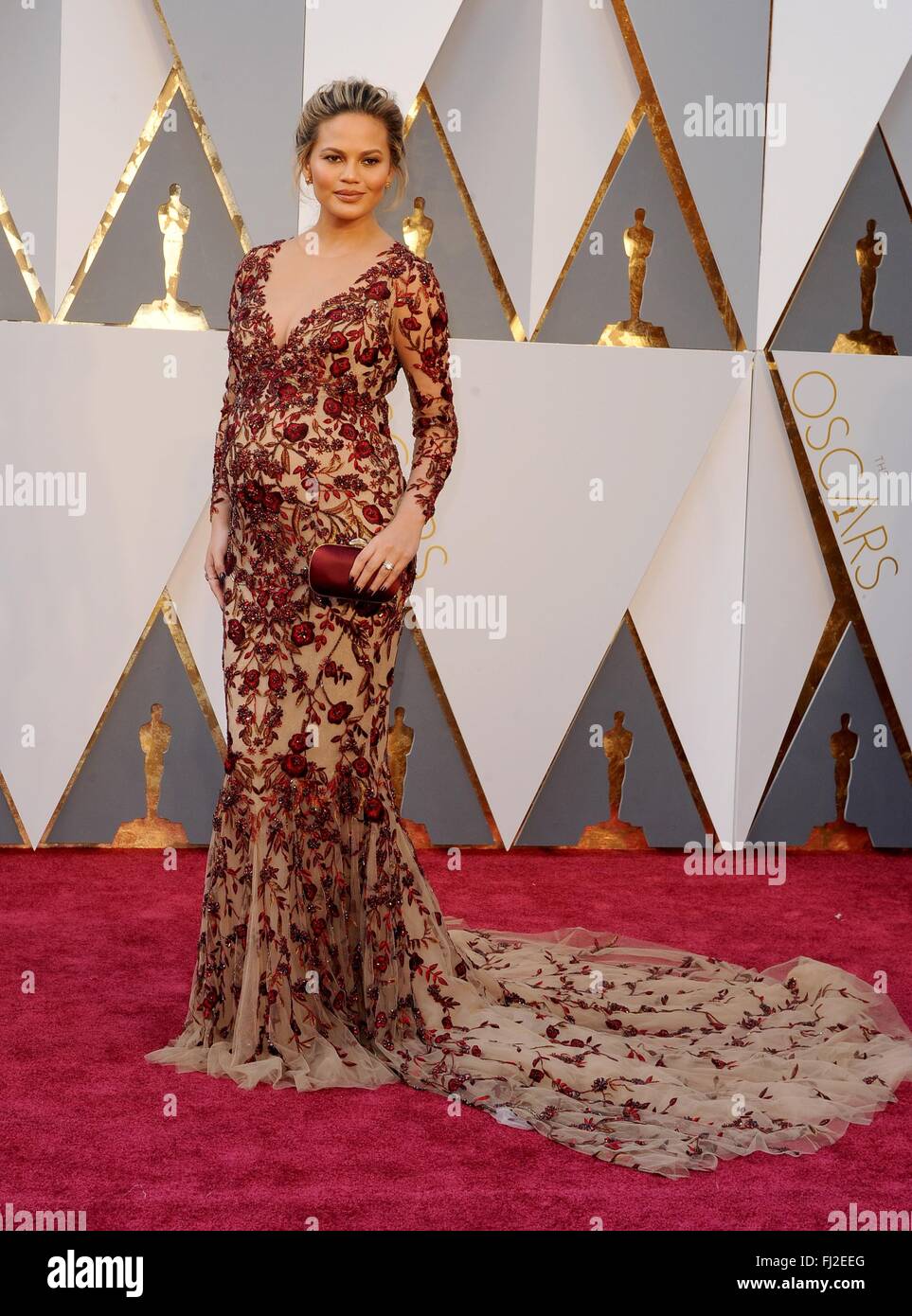 Los Angeles Ca Usa 28th Feb 2016 Chrissy Teigen At Arrivals For Stock Photo Alamy