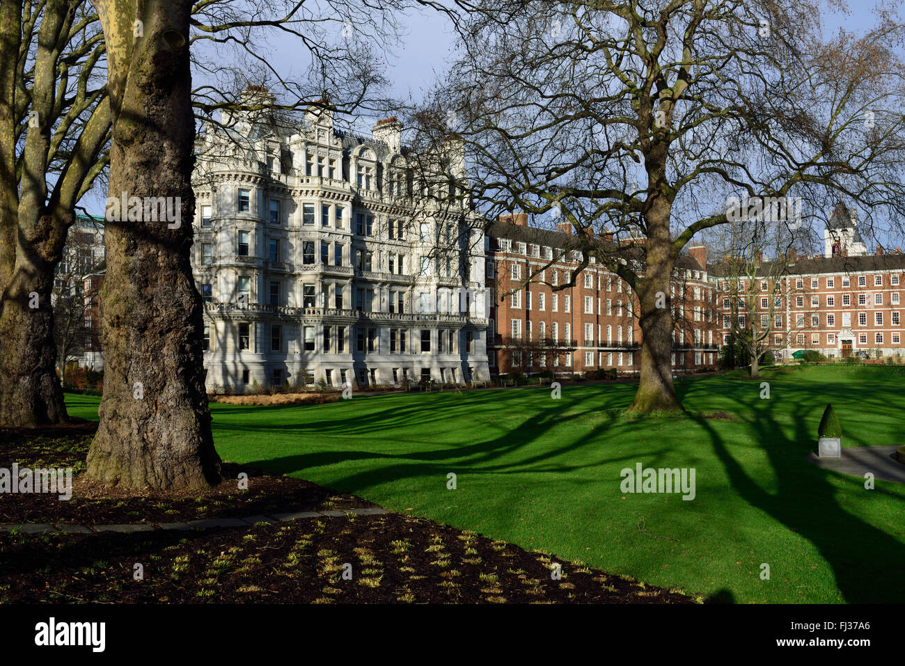 Middle temple gardens hires stock photography and images Alamy