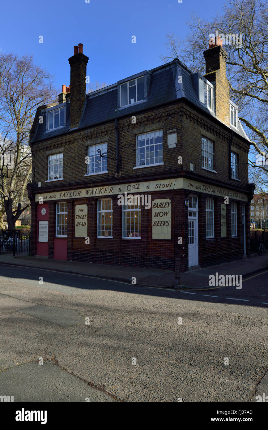 The Turk's Head, 1 Green Bank, Wapping, London E1, United Kingdom Stock Photo
