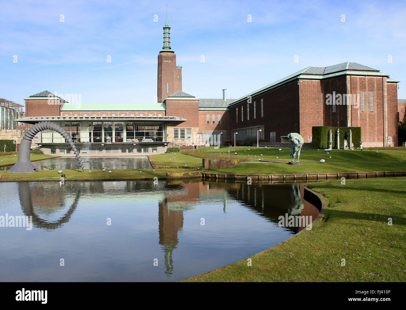 Southern sculpture gardens of Art Museum Boijmans Van Beuningen, Museumpark, Rotterdam, The Netherlands. Screwarch -C. Oldenburg Stock Photo