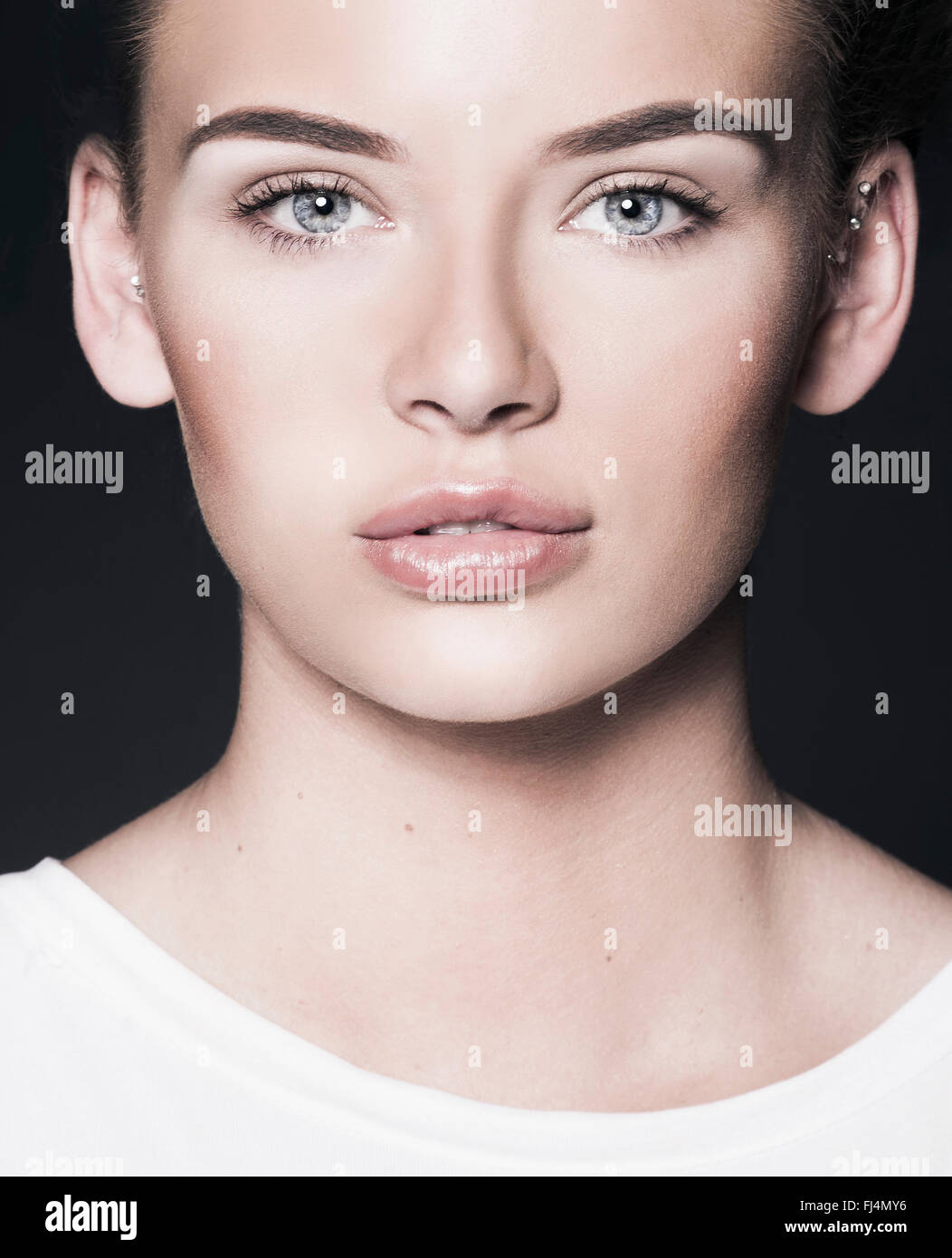 Straight eyebrows hires stock photography and images Alamy