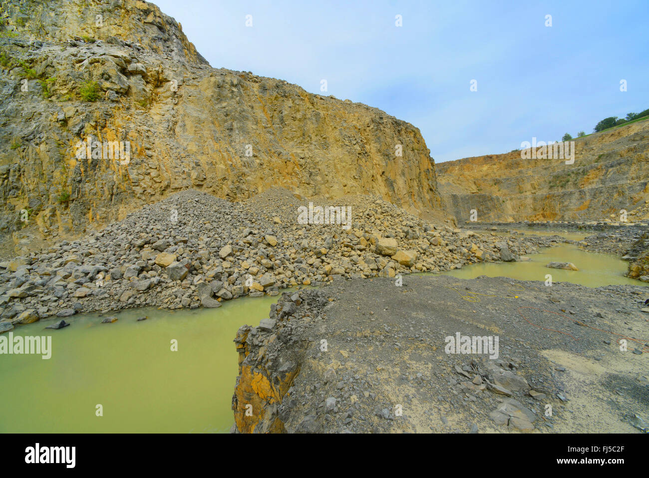 Limestone quarry hires stock photography and images Alamy