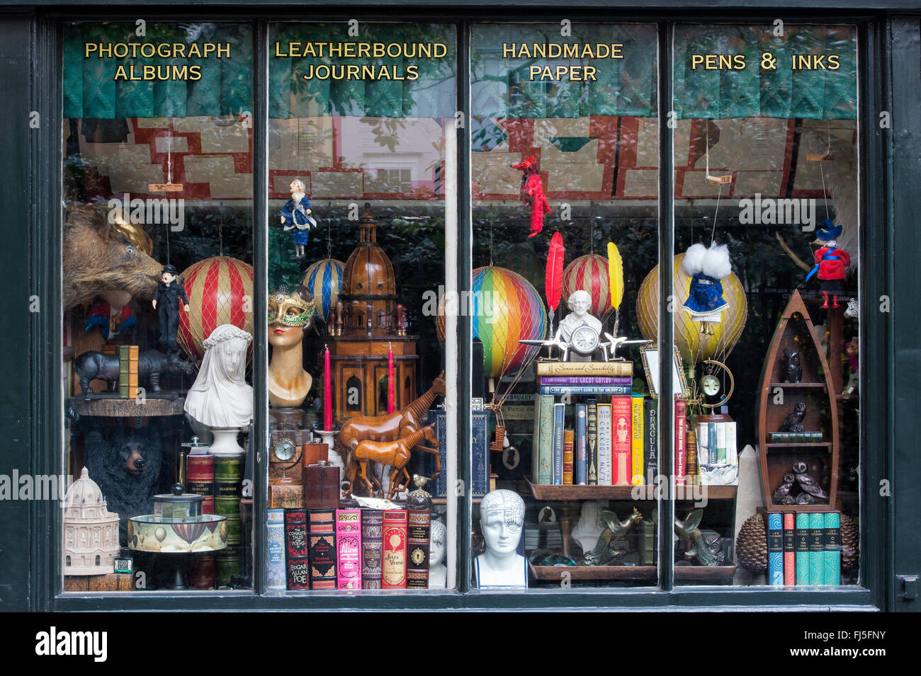 Scriptum shop window, Turl Street, Oxford, England Stock Photo Alamy