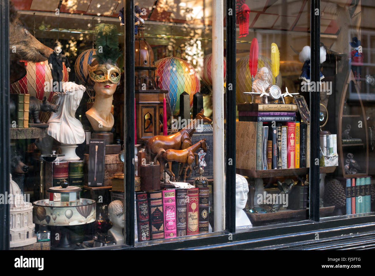 Scriptum shop window, Turl Street, Oxford, England Stock Photo
