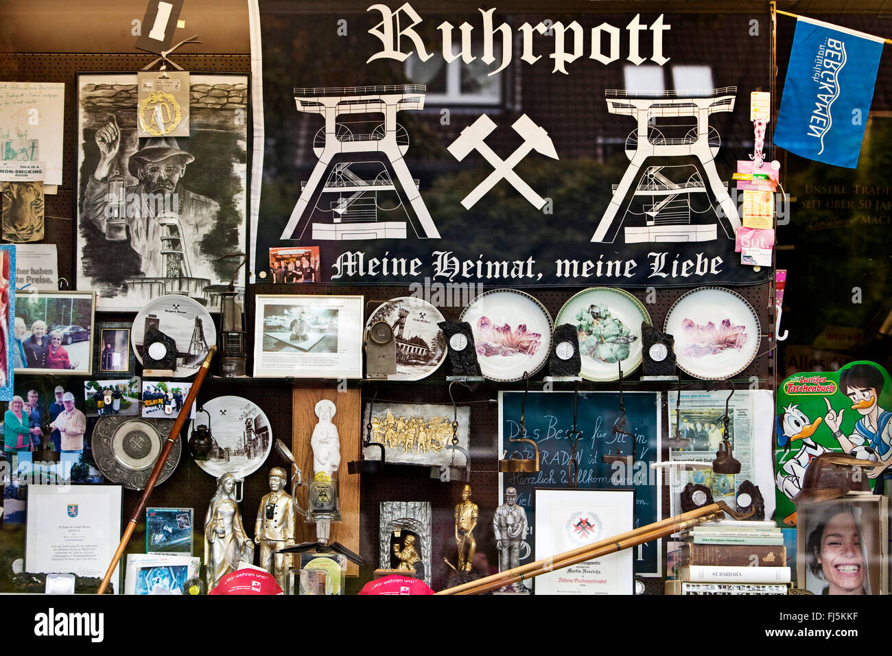 Ruhr Valley, souvenirs in a shop window of a kiosk, Germany, North Rhine-Westphalia, Ruhr Area, Bergkamen Stock Photo