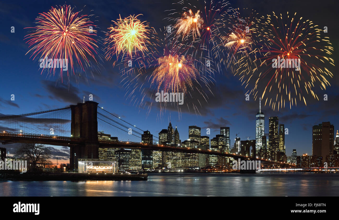 Fireworks over Manhattan Stock Photo Alamy
