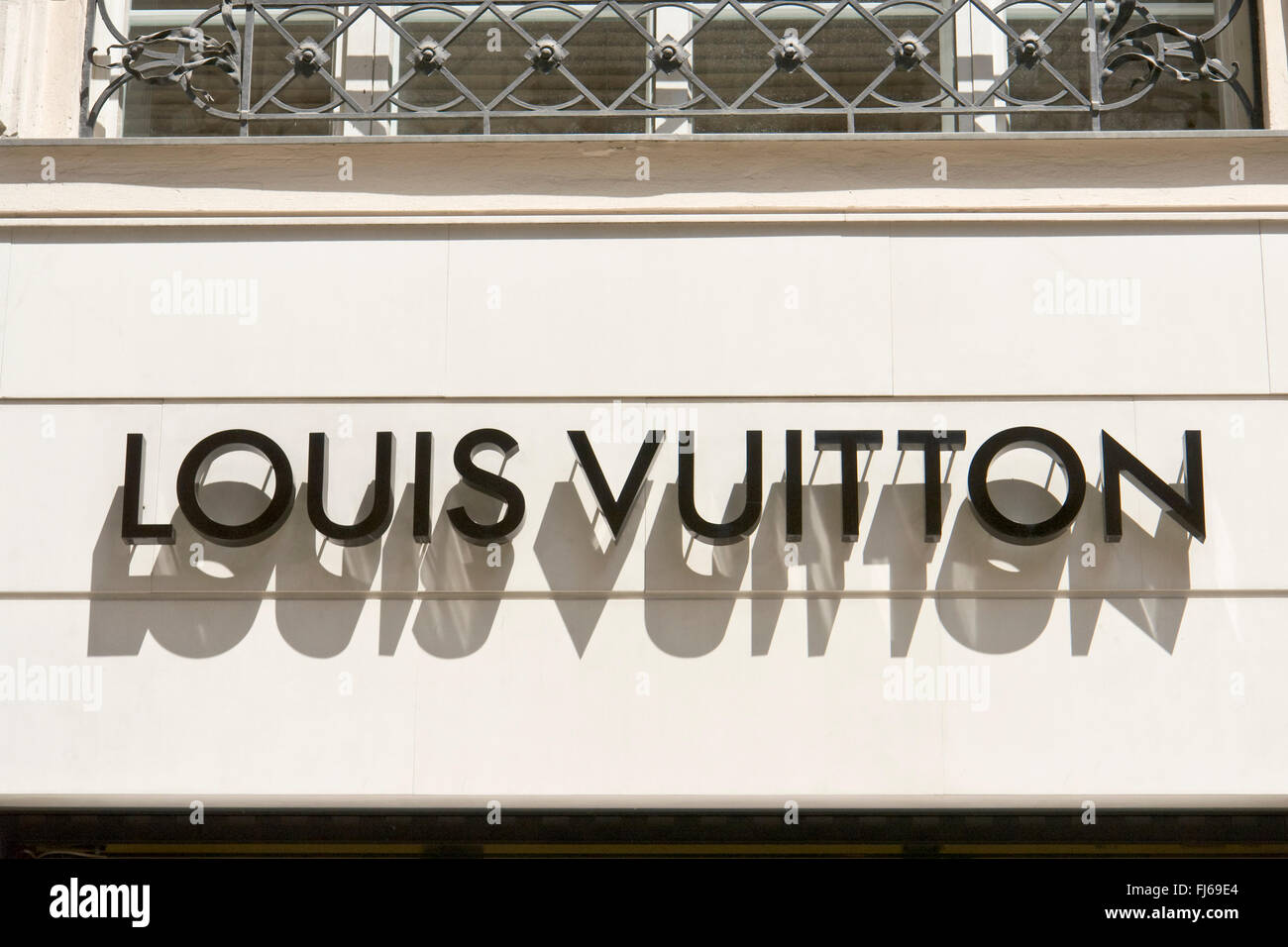 Louis Vuitton Vienna  Honeymoon pictures, Vienna, Austria
