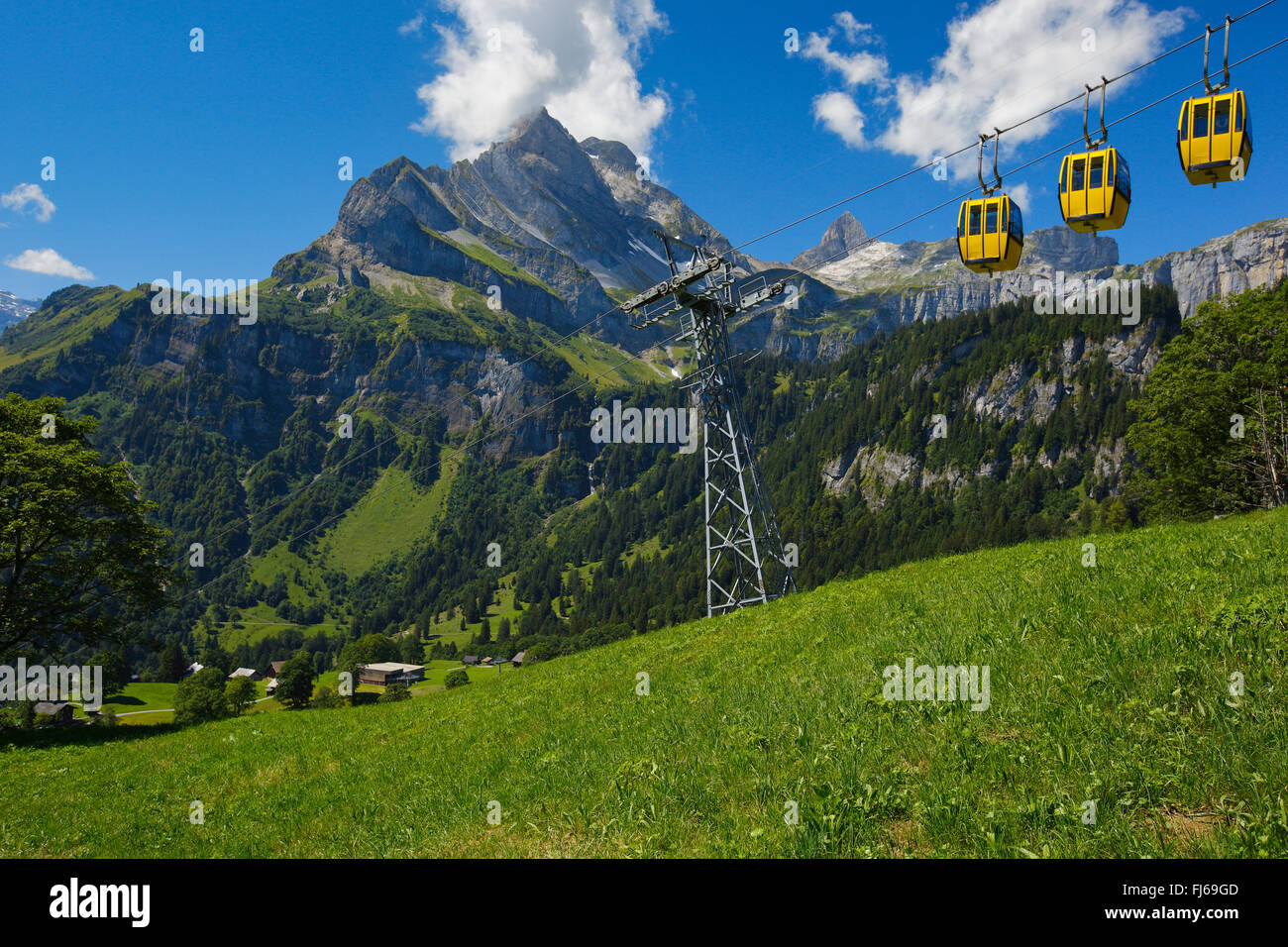 Braunwald sport railway with Ortstock in the background, cableway Huettenberg - Grotzenbueel, Switzerland, Glarus Stock Photo