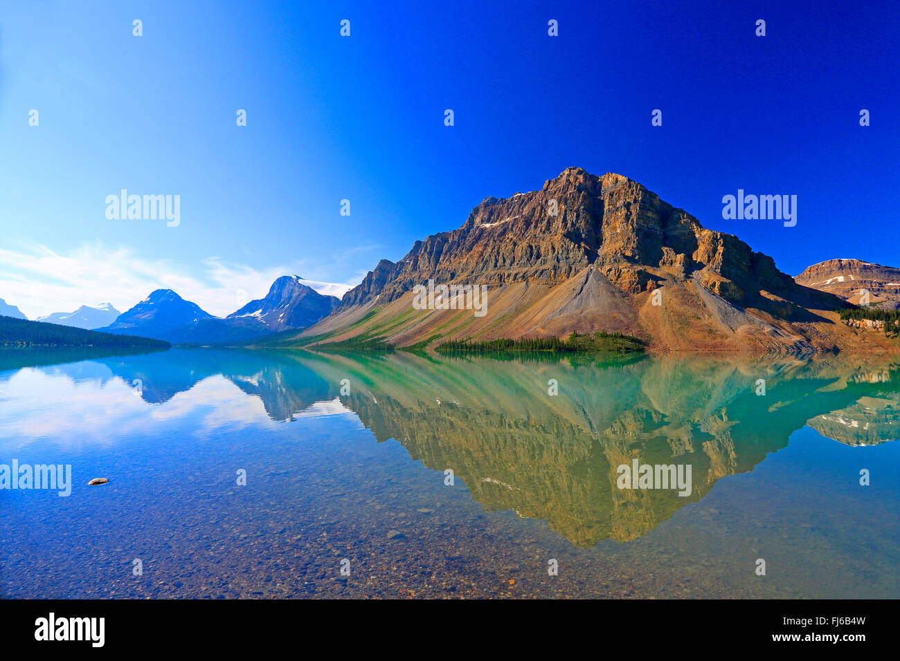 Bow Lake, Canada, Alberta, Banff National Park Stock Photo Alamy