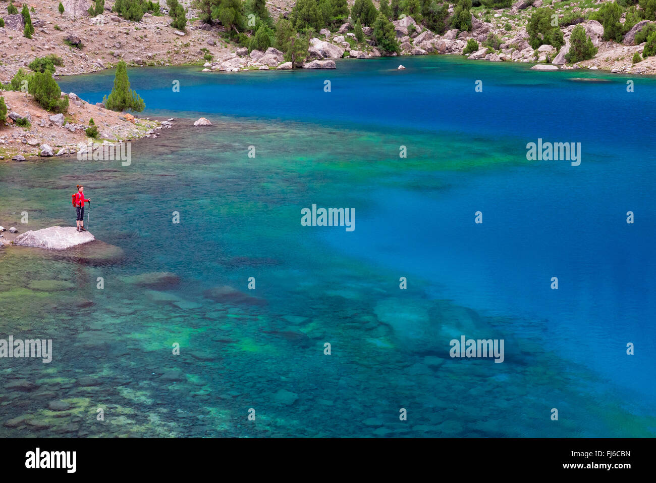 Azure mountain lake hi-res stock photography and images - Alamy