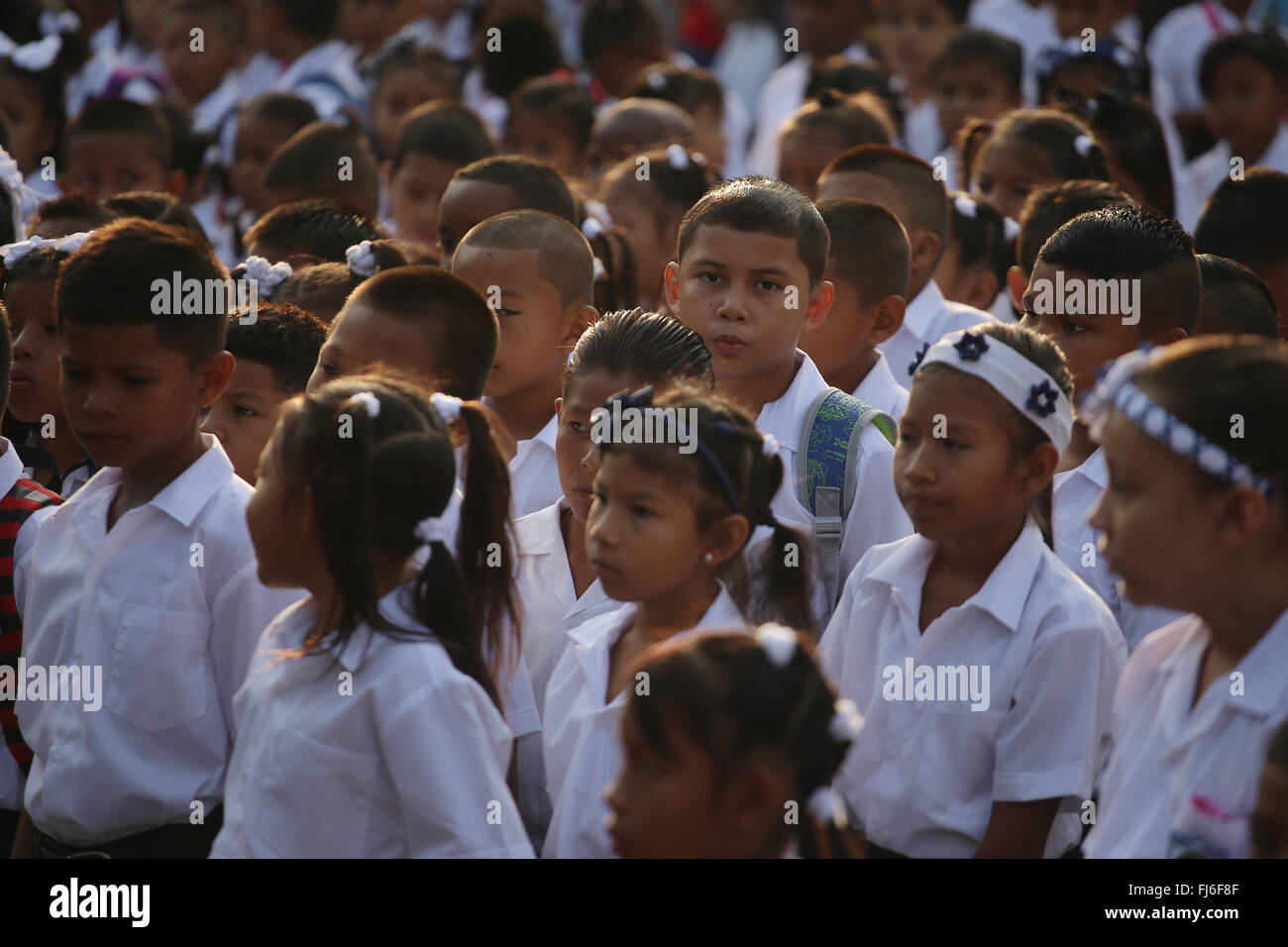 Panama City, Panama. 29th Feb, 2016. Students attend the first day of classes in Kuna Nega school, in Panama City, capital of Panama, on Feb. 29, 2016. © Mauricio Valenzuela/Xinhua/Alamy Live News Stock Photo