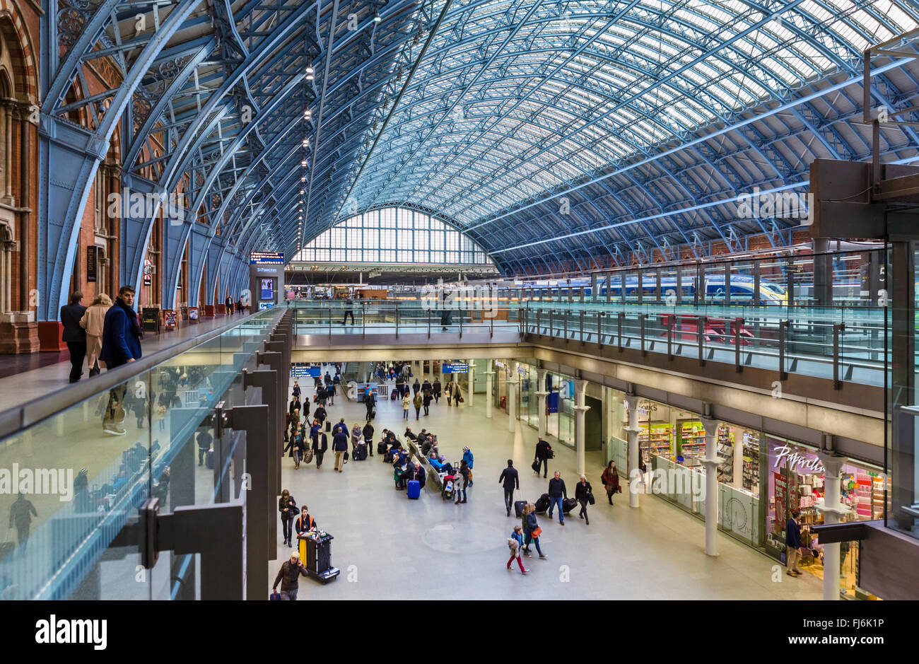 St Pancras International railway station, London, England, UK Stock Photo