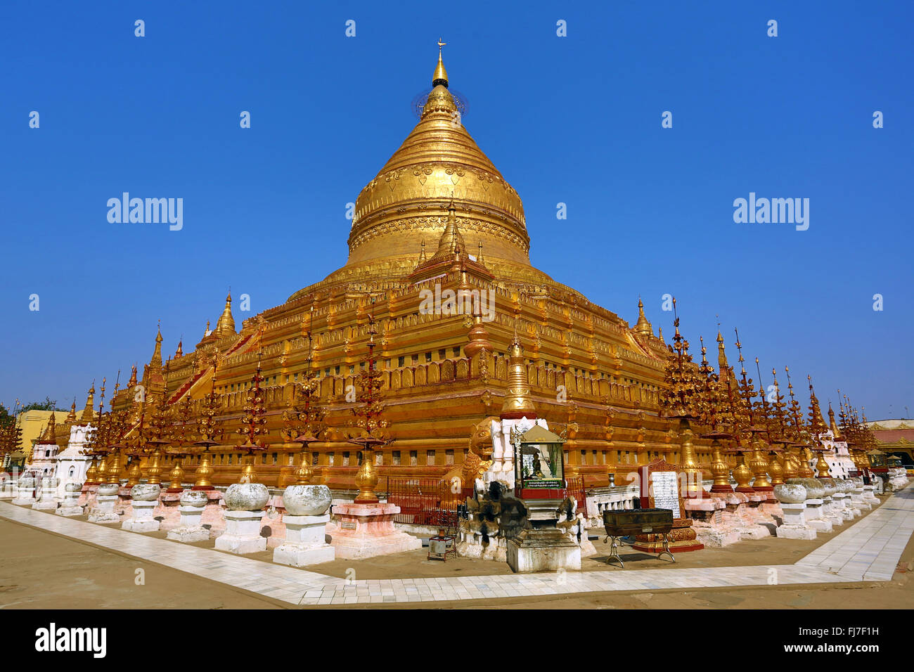 Shwezigon Paya Pagoda in Nuang U, Bagan, Myanmar (Burma) Stock Photo