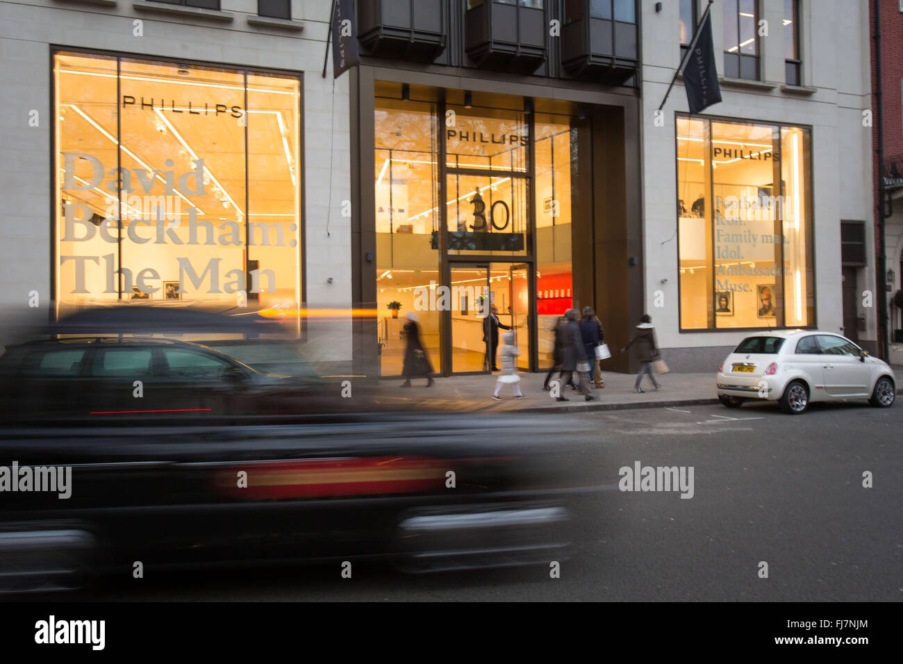 Phillips auction london hires stock photography and images Alamy