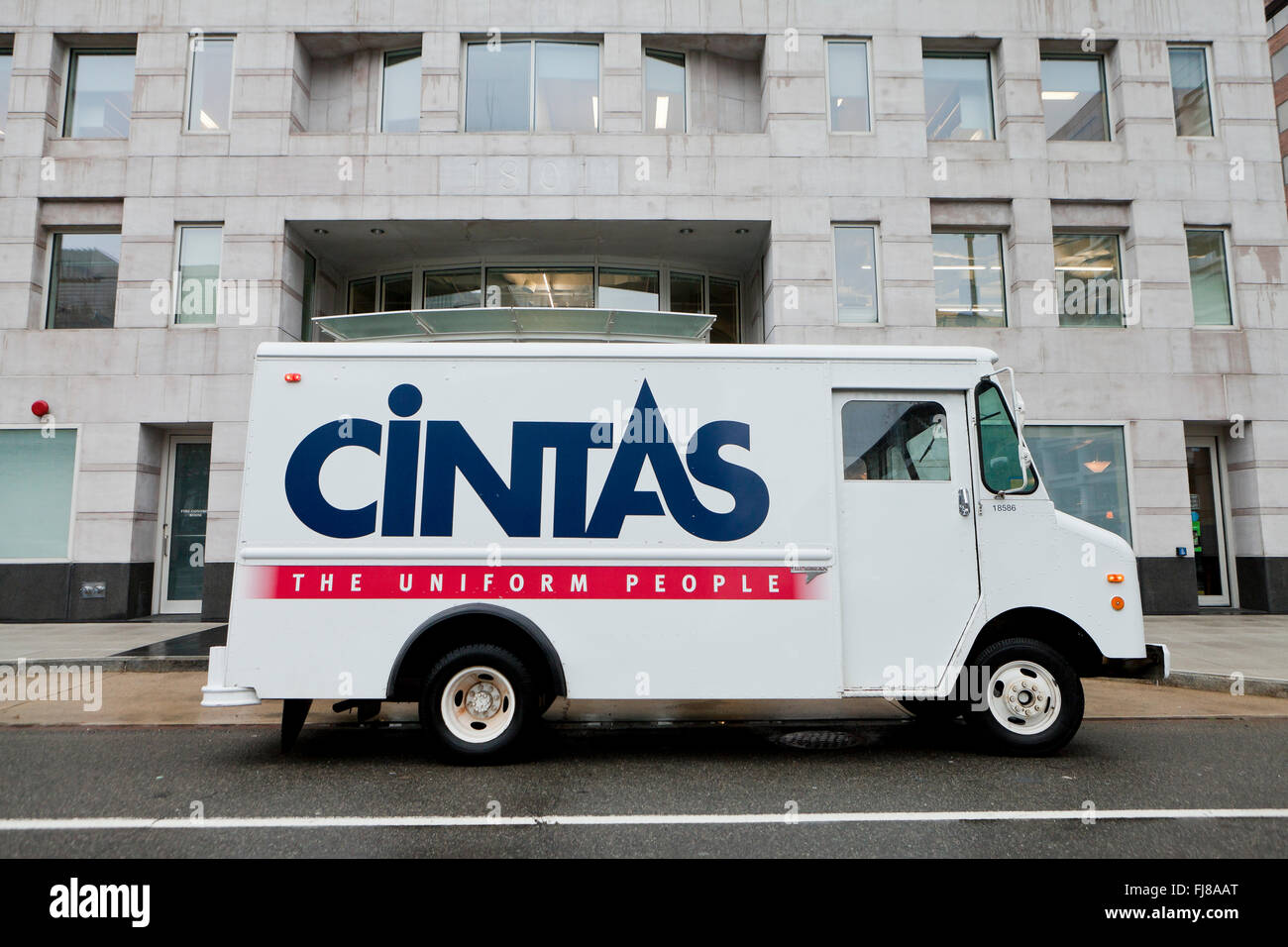 Cintas truck hi-res stock photography and images - Alamy
