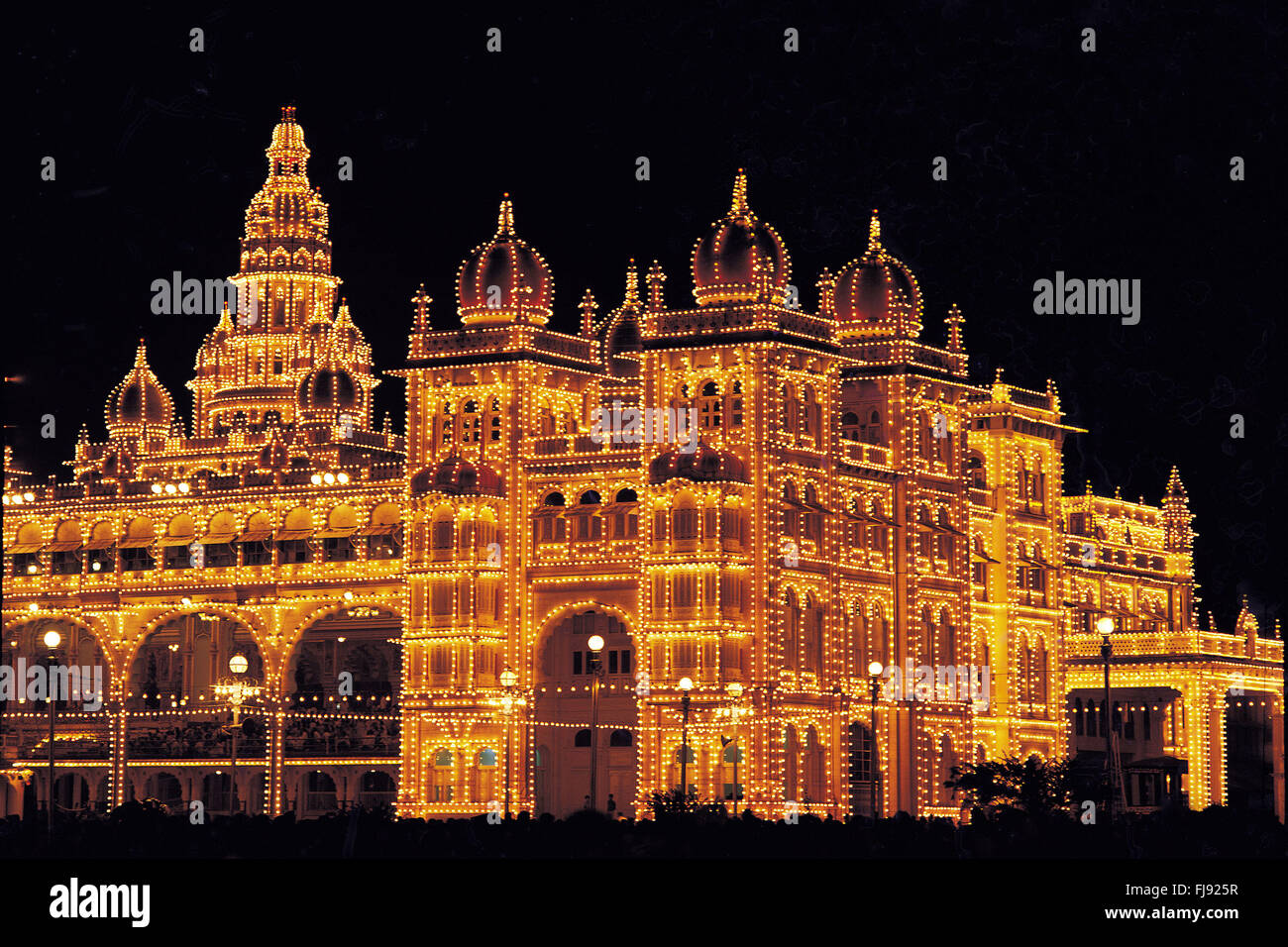 Mysore palace illuminated for dussehra festival, Karnataka, india, asia ...