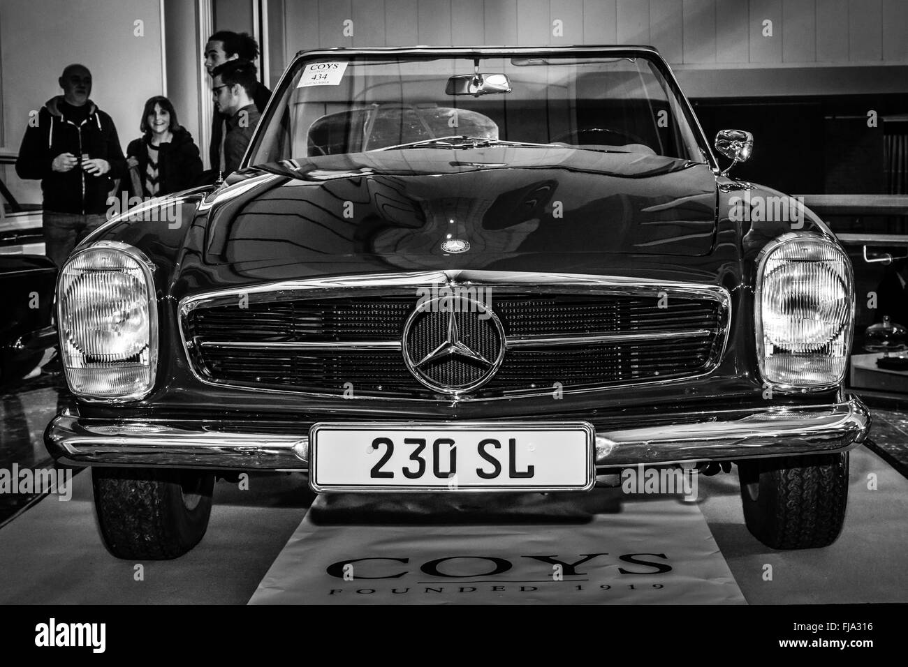 Sports car Mercedes-Benz 230 SL (W113), 1964. Black and white Stock Photo -  Alamy