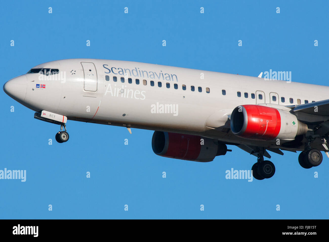 SAS Scandinavian Airline System Boeing 737 London, Stockholm, Oslo ...