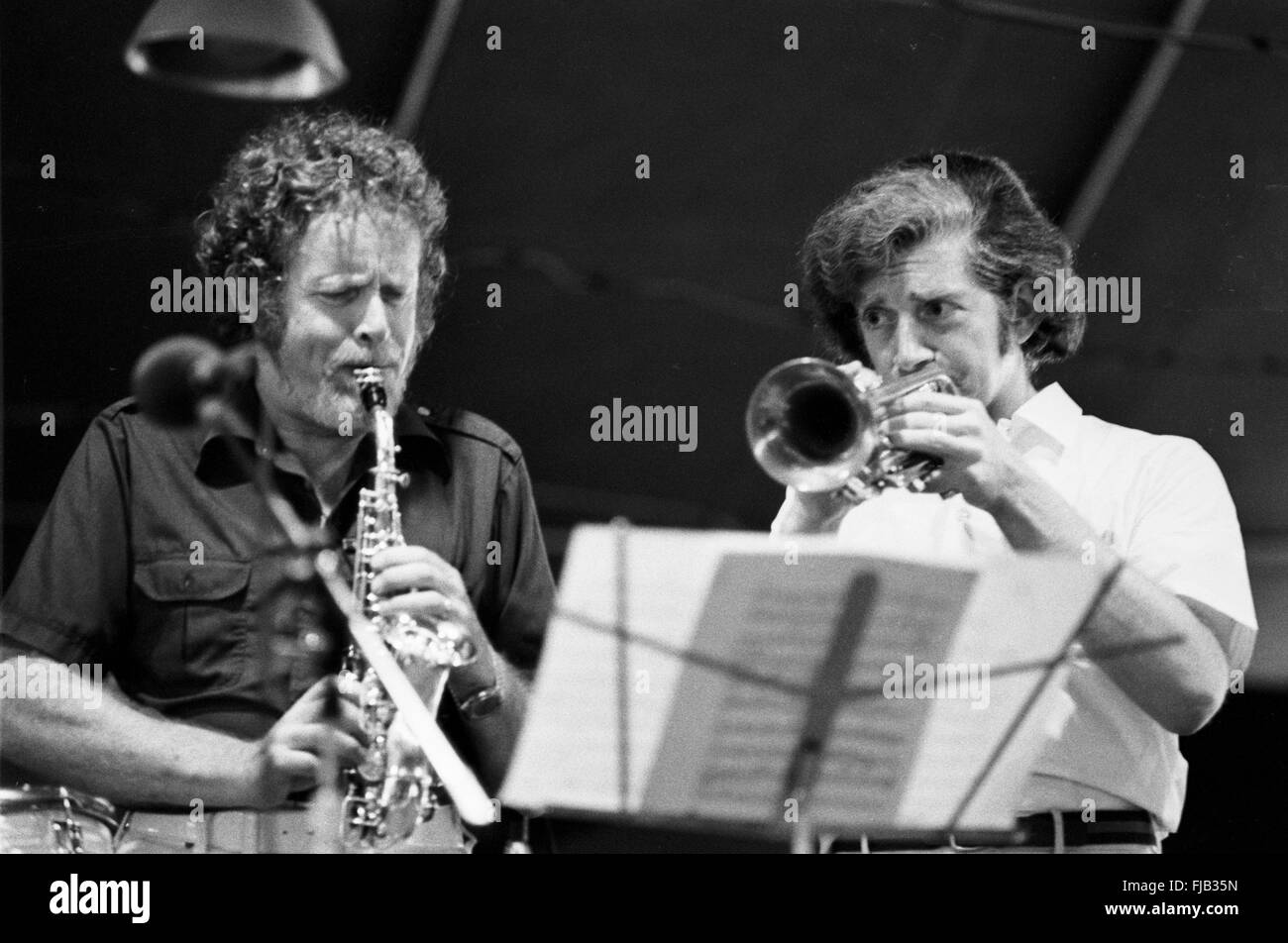 Bob Wilber on saxophone and Mike Canonico on trumpet, at the Kool Jazz Festival in Stanhope, New Jersey, June 1982. Stock Photo