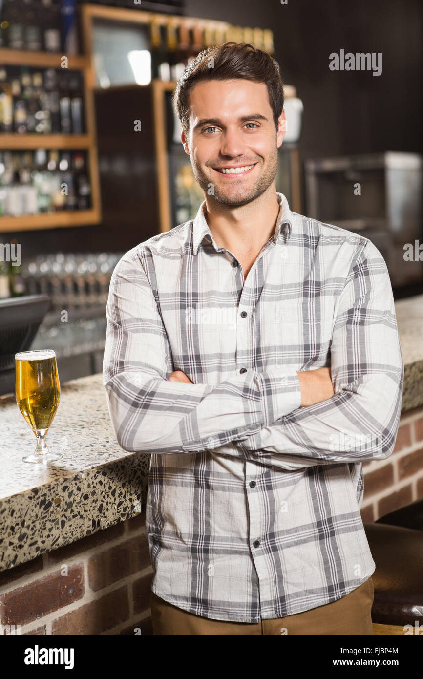 Man crossed arms bar hi-res stock photography and images - Alamy