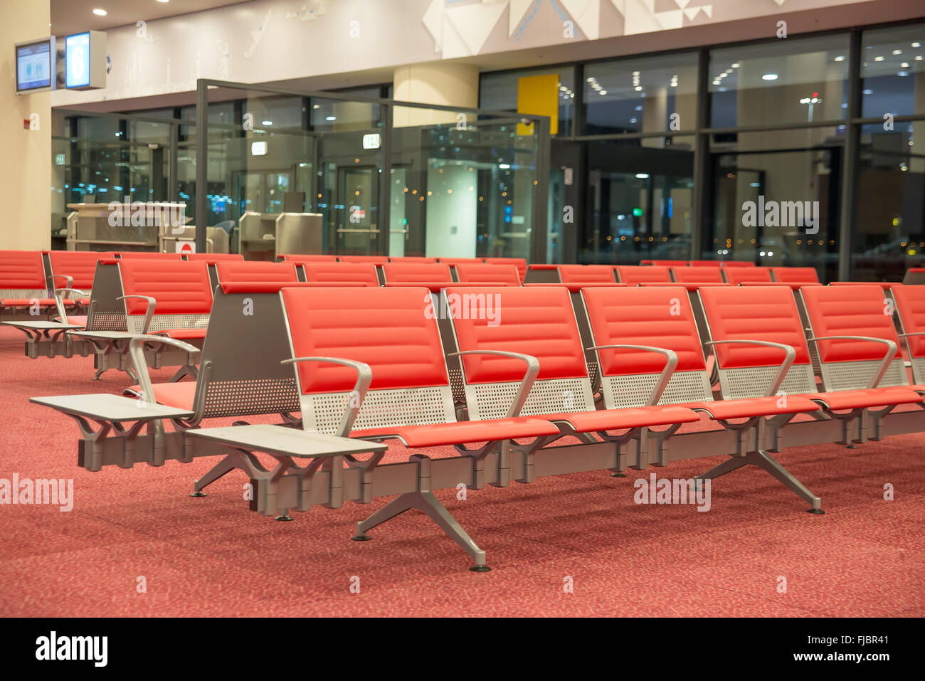 Airport waiting chair hi-res stock photography and images - Alamy