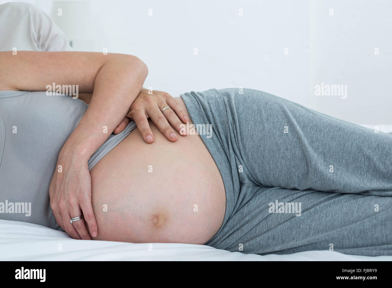 Baby belly button hi-res stock photography and images photo
