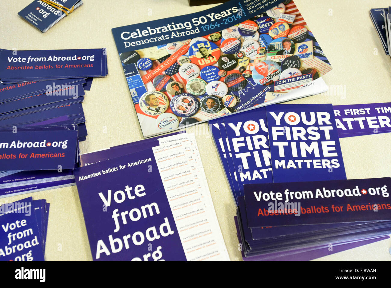 Edinburgh, Scotland, 1st March, 2016. Voting campaign literature at a polling station for Americans in Edinburgh organised by Democrats Abroad, as 'Super Tuesday' gets under way in the American presidential primary race Credit:  Ken Jack / Alamy Live News Stock Photo