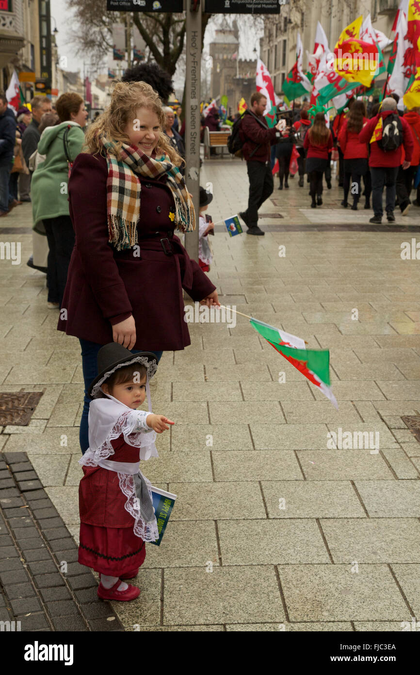 Cardiff, Wales, UK, 1st March 2016. Children in traditional Welsh