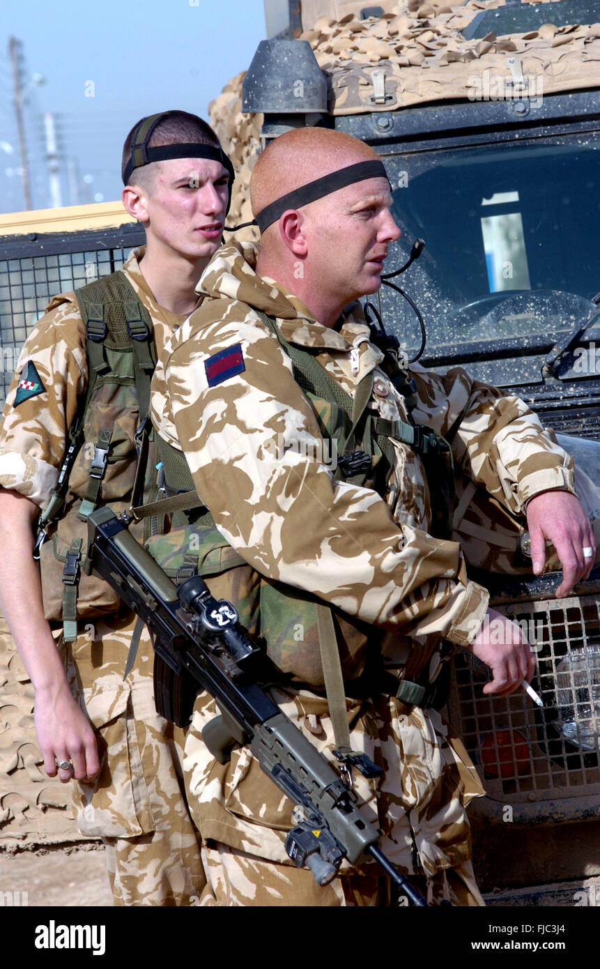the-welsh-guards-battel-group-on-there-tour-of-duty-in-iraq-2004-they