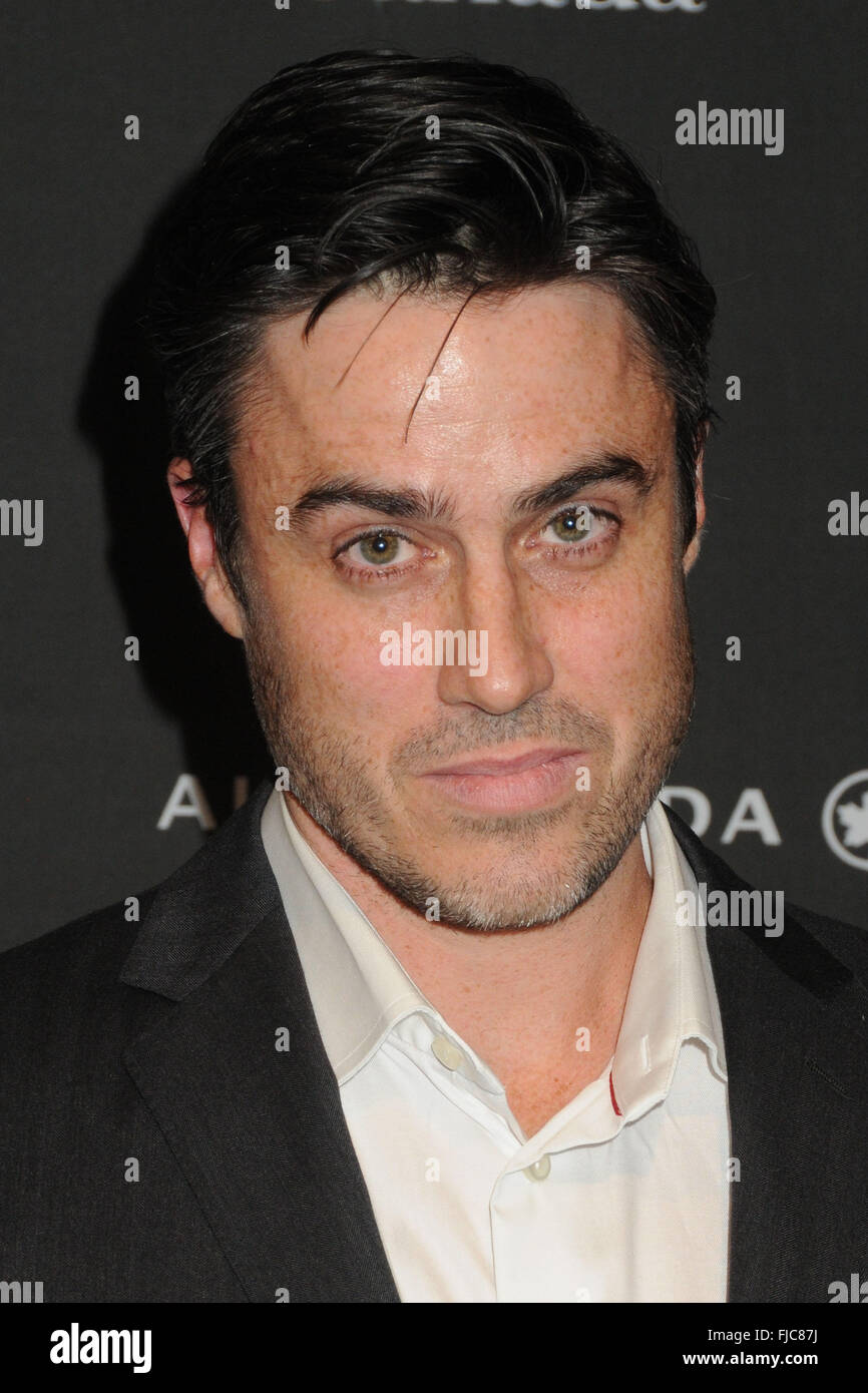 Wire roop hi-res stock photography and images - Alamy