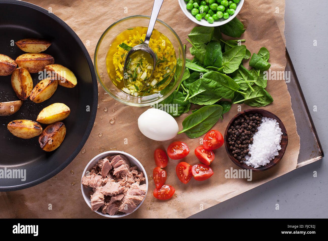 salad with tuna Stock Photo - Alamy
