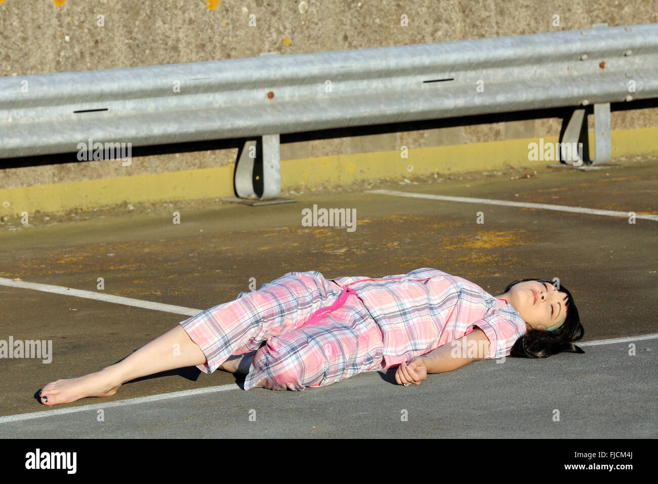 Playing dead woman High Resolution Stock Photography and Images - Alamy