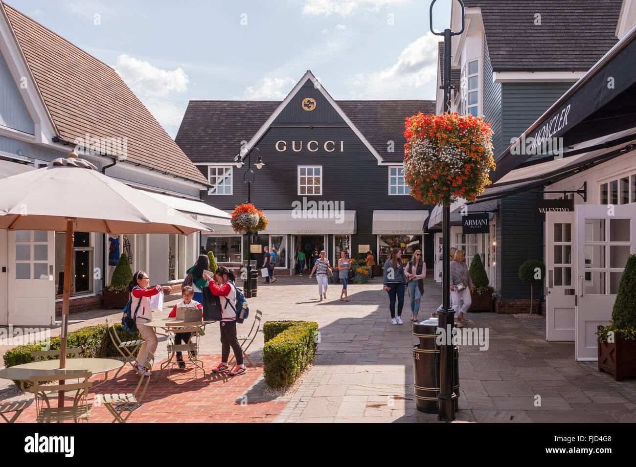 bicester village gucci shop