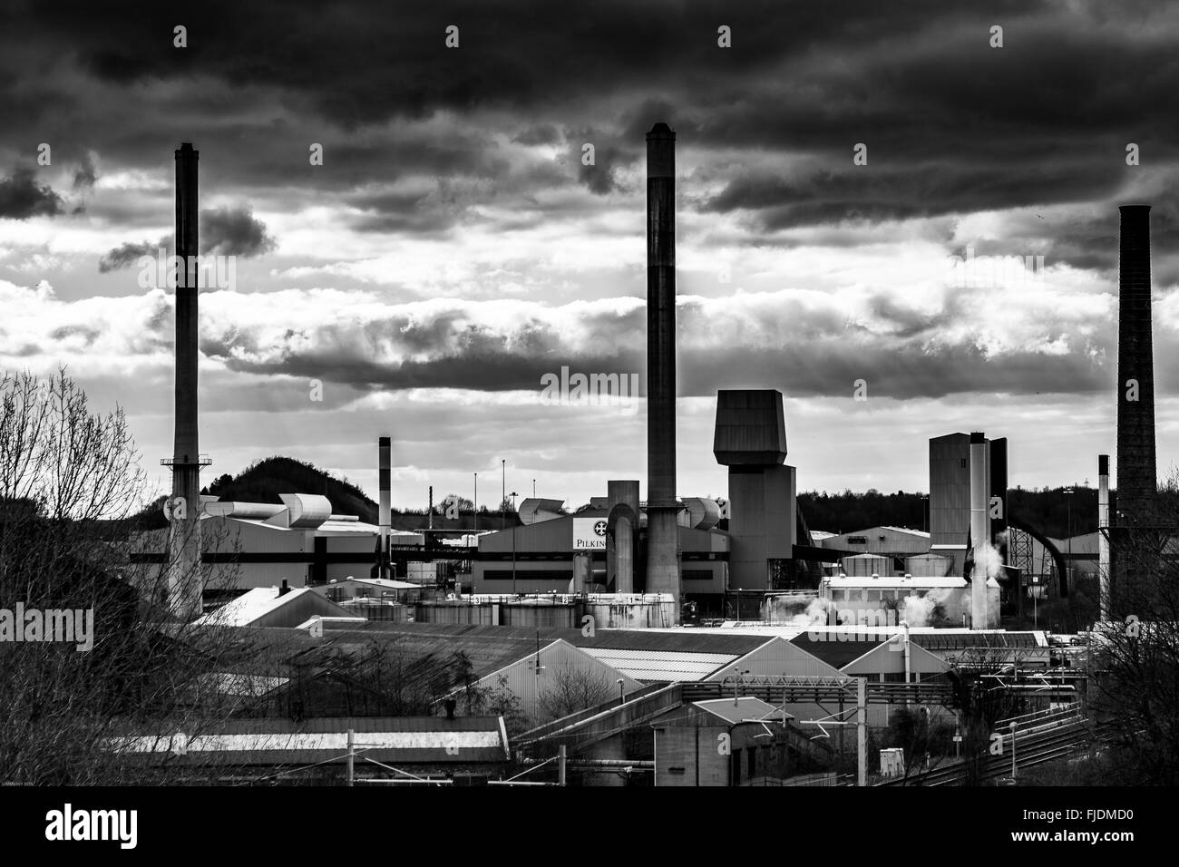 Pilkingtons glass factory in st helens england Stock Photo - Alamy