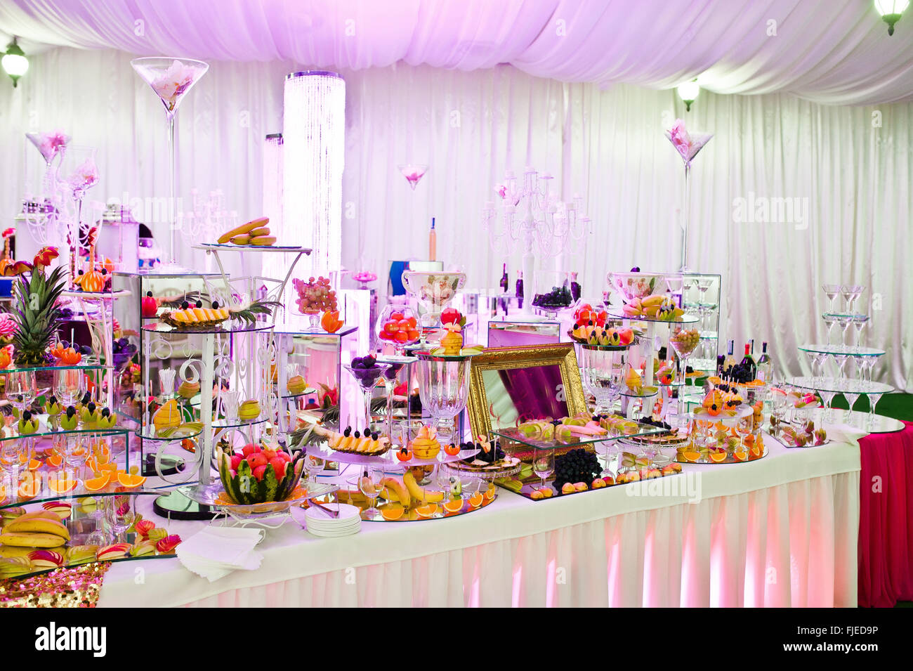 Awesome Wedding Reception Of Food And Drink With Various Pink