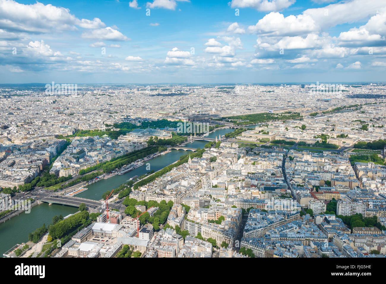 Eiffel Tower Distant With River Hi res Stock Photography And Images Alamy
