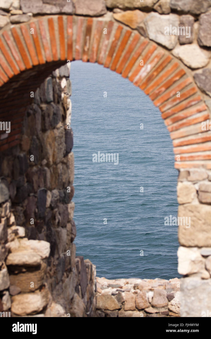 Detail of the exterior fortified medieval stone wall Stock Photo - Alamy