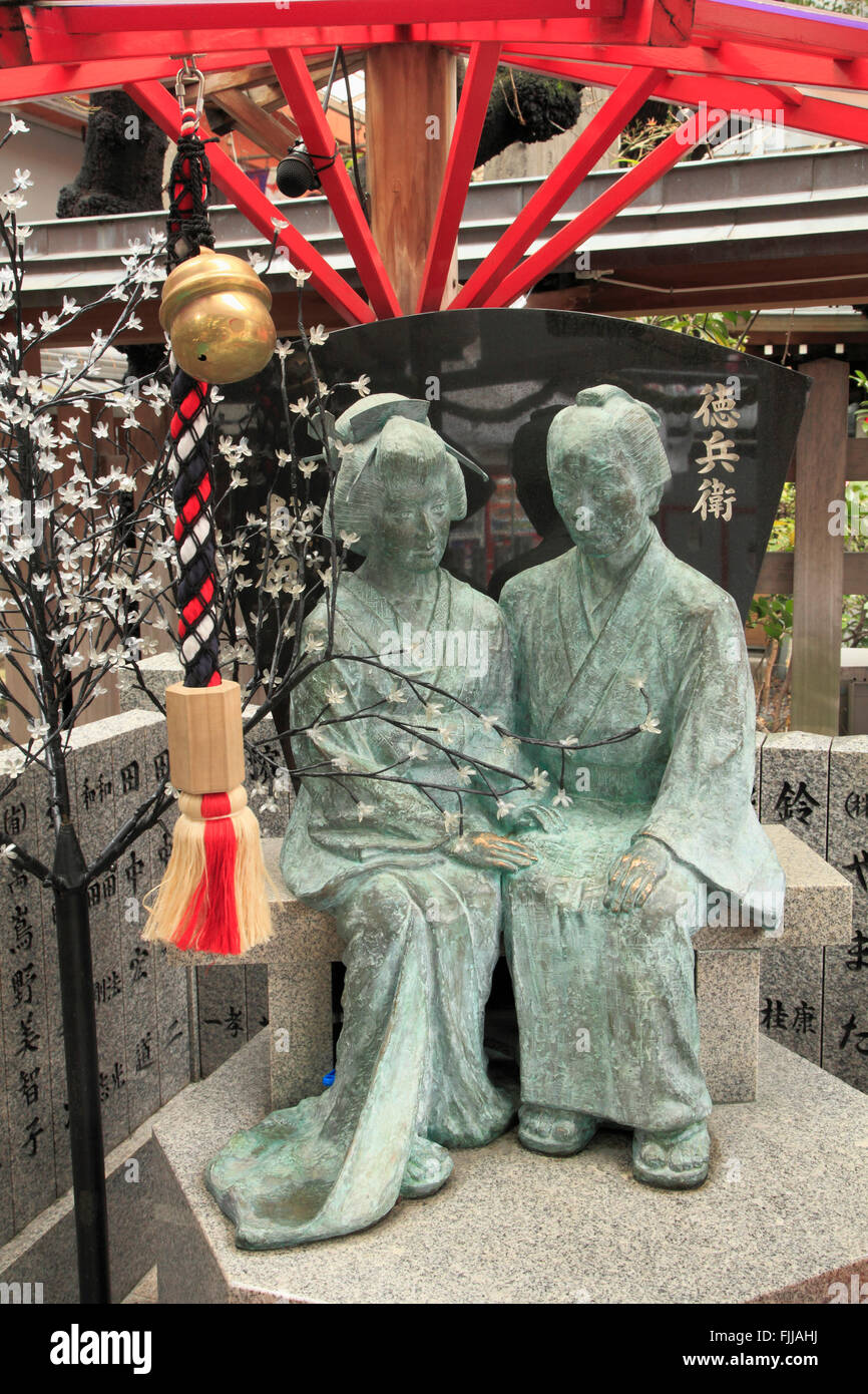 Japan, Osaka, Ohatsu Tenjin Shrine, lovers statue, Stock Photo