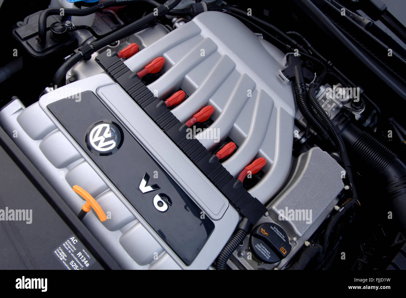 R32 hi-res stock photography and images - Alamy