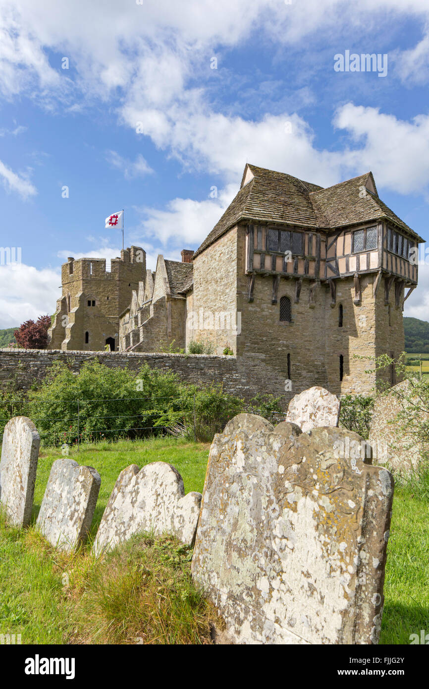The fortified manor house of Stokesay Castle, near Craven Arms, Shropshire, England, UK Stock Photo