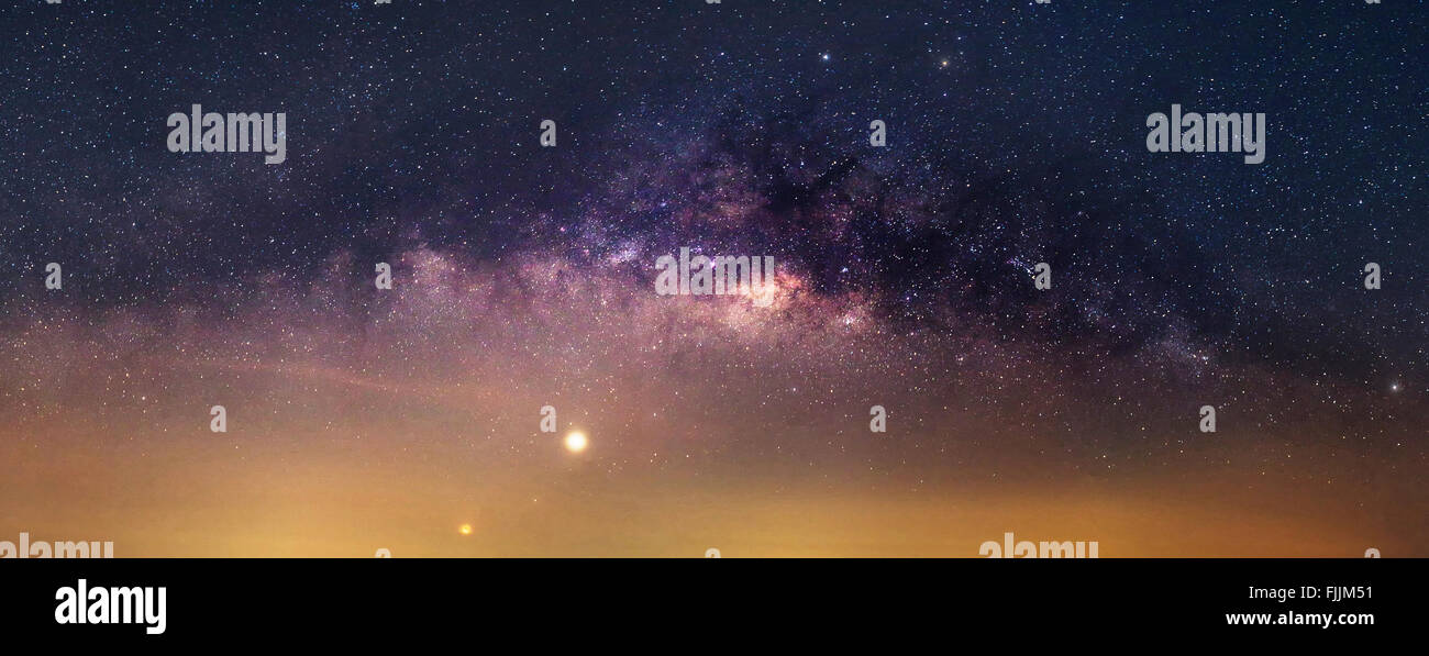Milky way hi-res stock photography and images - Alamy