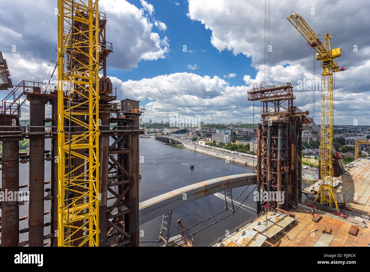 Tall cranes constructions hi-res stock photography and images - Alamy