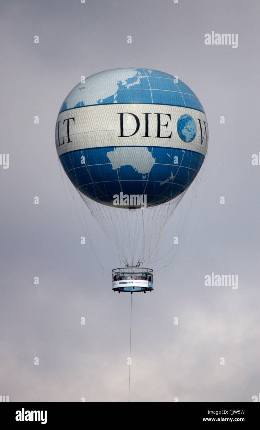 ballon mit dem Logo der Tageszeitung 'Die Welt', Berlin-Mitte. Stock Photo