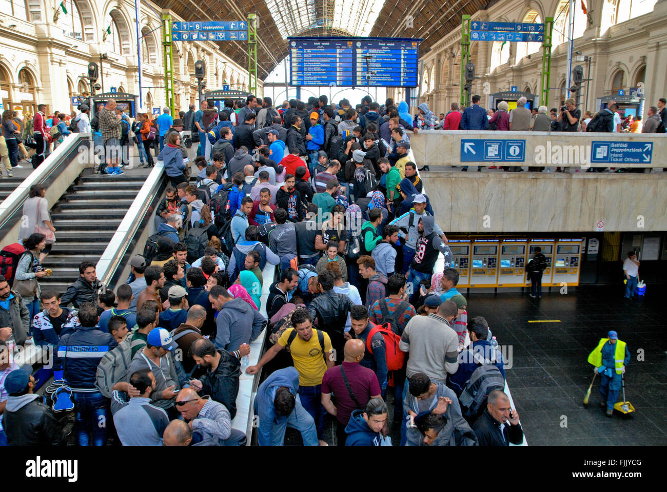 Budapest, Hungary. 08th Sep, 2015. Asylum-seekers throng at Keleti train station in Budspest. They are believing that they can go to Austria, Germany and beyond, and hoping to end their perilous journey from the Middle East. © Magdalena Chodownik/Pacific Press/Alamy Live News Stock Photo