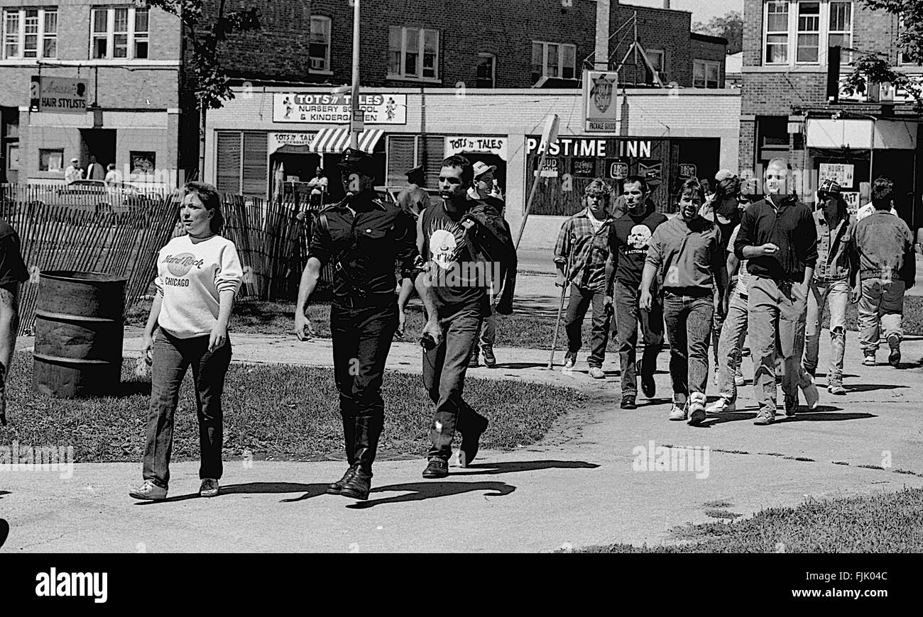 chicago-illinois-usa-september-1986-kkk-and-white-power-rally-in