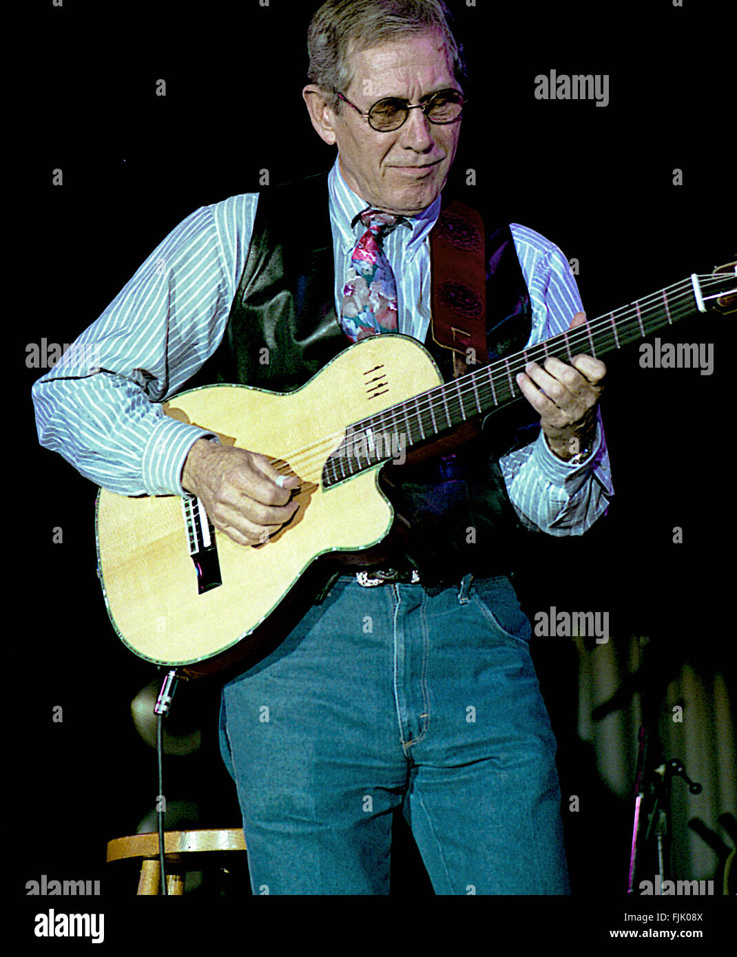 Washington, DC., USA, 21st March, 1992 Guitarist Chet Atkins with the Flecktones live during the 50th anniversary show from the studios' of Voice of America. Credit: Mark Reinstein Stock Photo