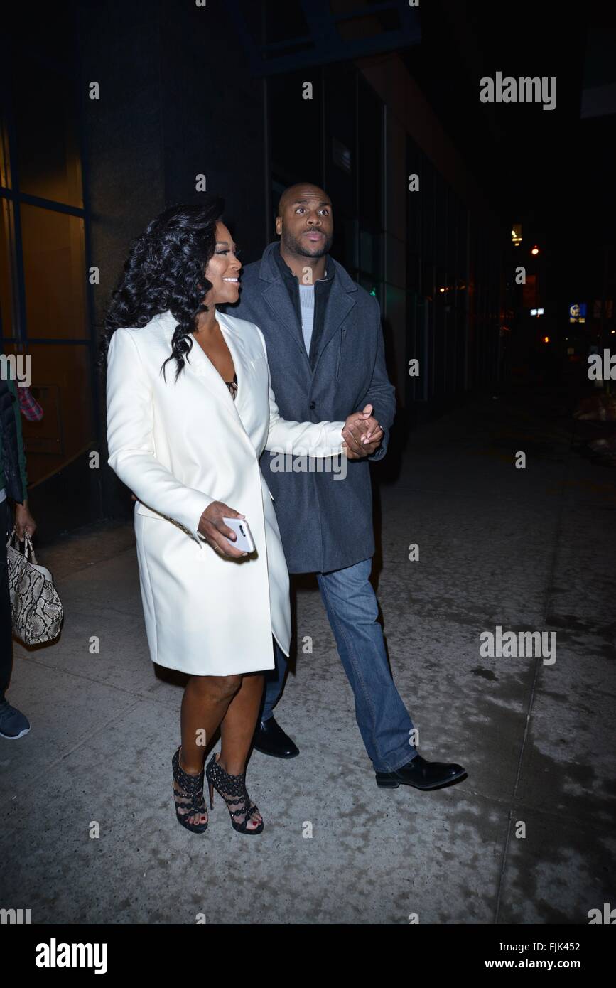 New couple Kenya Moore and Matt Jordan out in New York Featuring: Kenya  Moore, Matt Jordan Where: Manhattan, New York, United States When: 31 Jan  2016 Stock Photo - Alamy