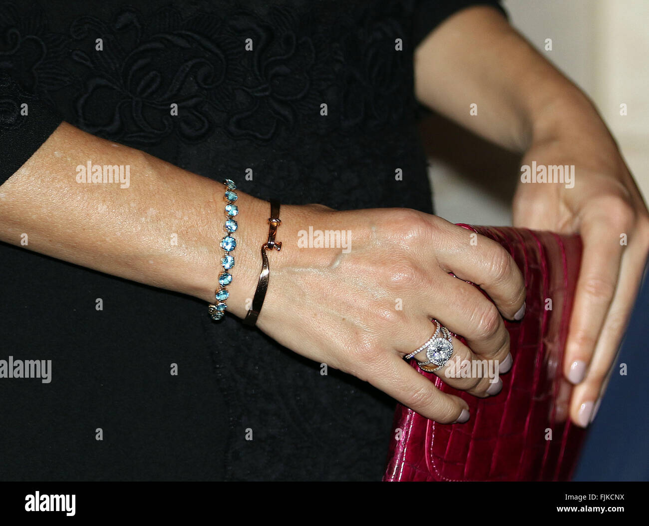 Detailed look at Danish Crown Princess Mary's jewelry during the visit to  the Islamic Museum in Doha, 02 March 2016. The Crown Prince Couple will  participate in a number of business activities
